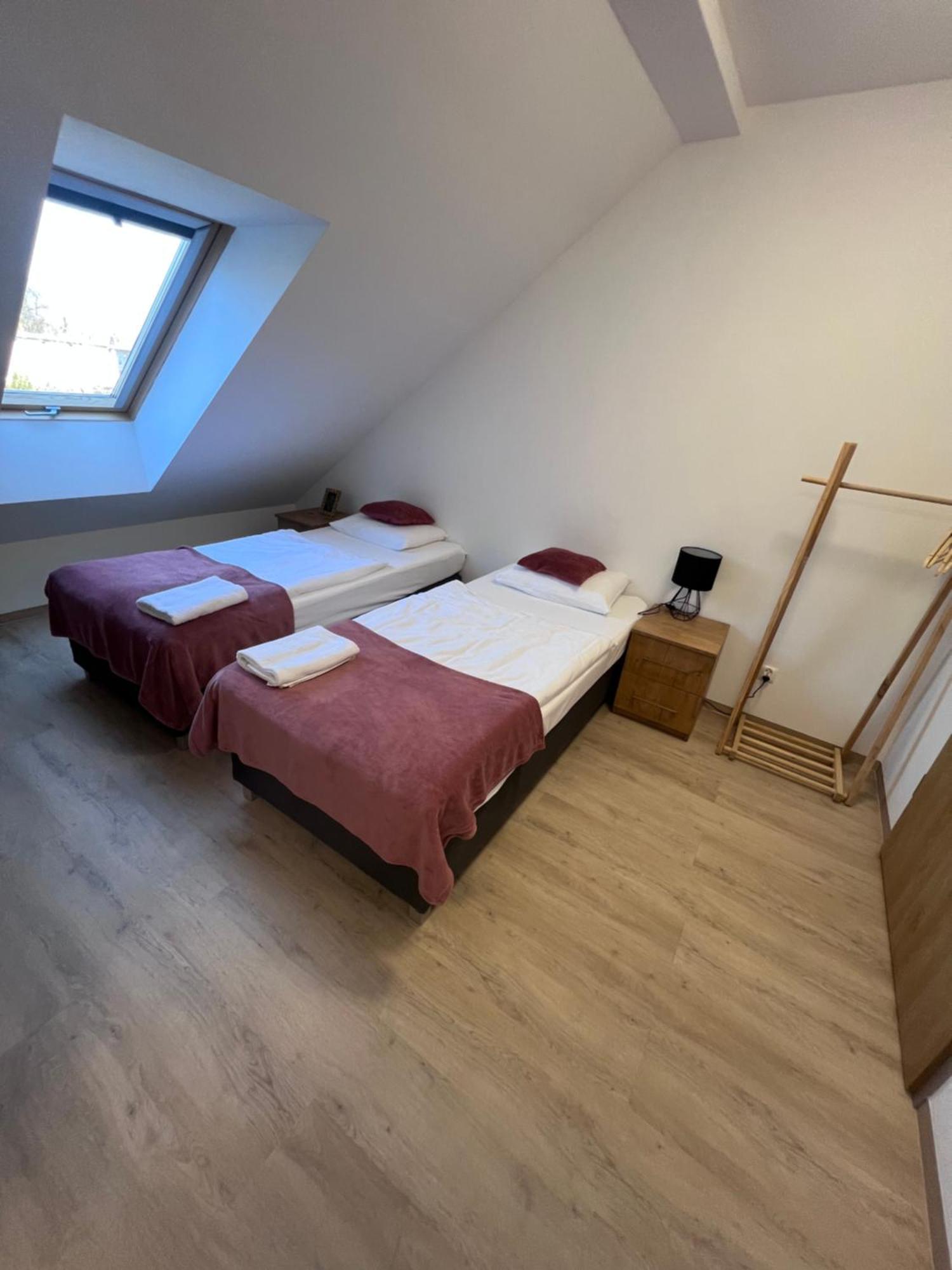 Apartamenty Divemed Еленя-Гура Экстерьер фото