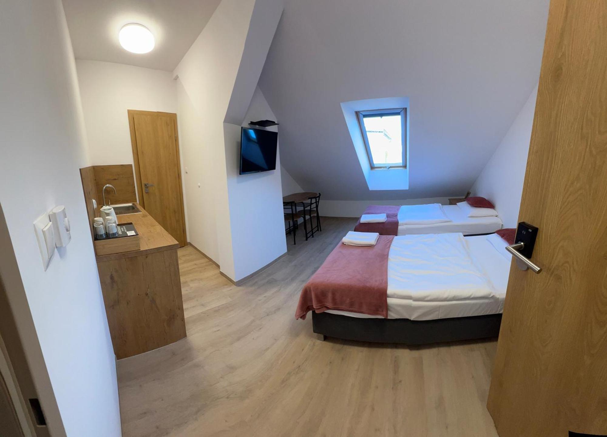 Apartamenty Divemed Еленя-Гура Экстерьер фото